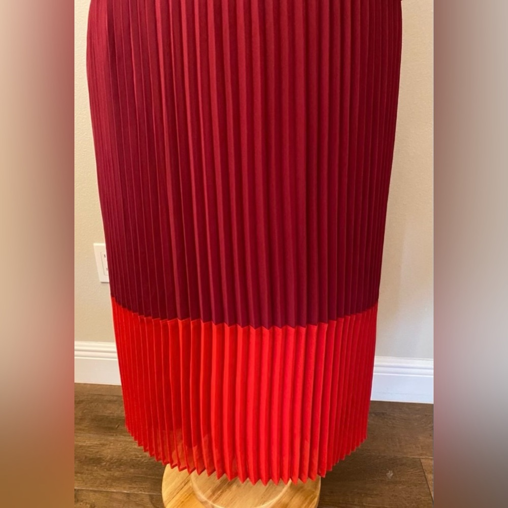 Plus Dress 🩷❤️ - Picture 3 of 5